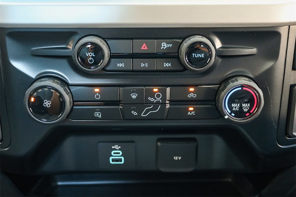 Thumbnail: 2026 Ford F-250 - 25