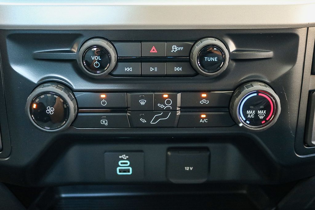 Thumbnail: 2026 Ford F-250 - 25