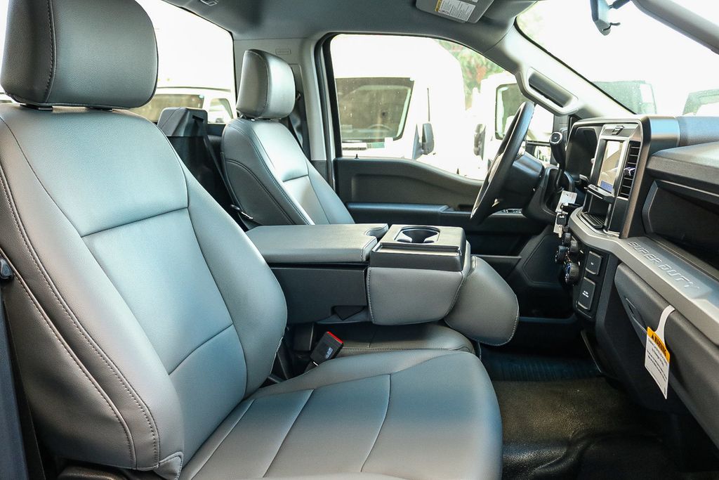 Thumbnail: 2026 Ford F-250 - 9