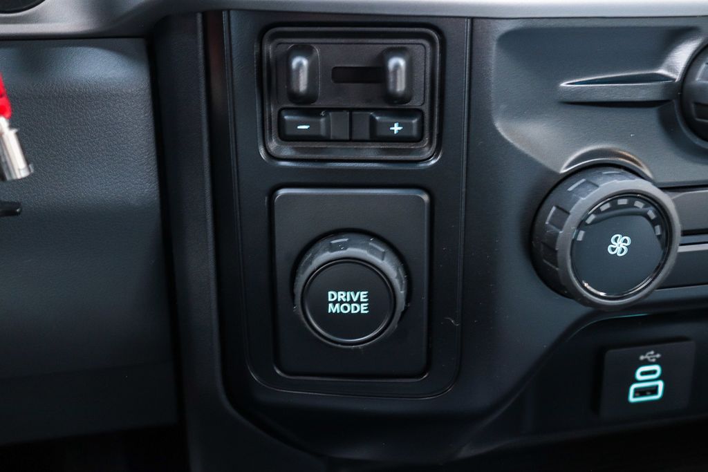 Thumbnail: 2026 Ford F-250 - 27