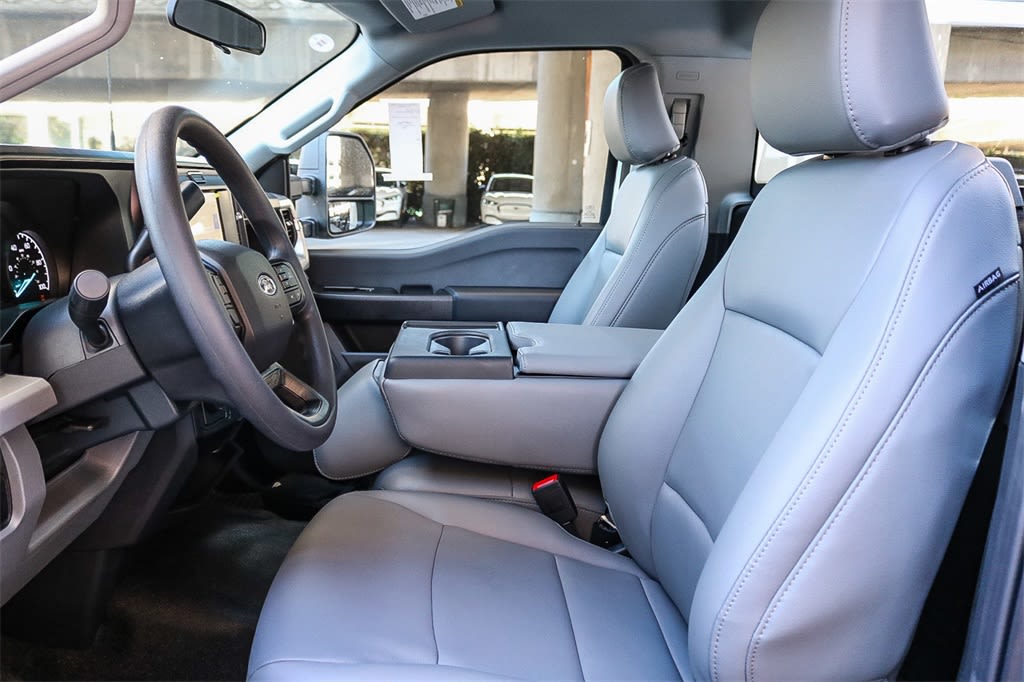 Thumbnail: 2026 Ford F-250 - 26