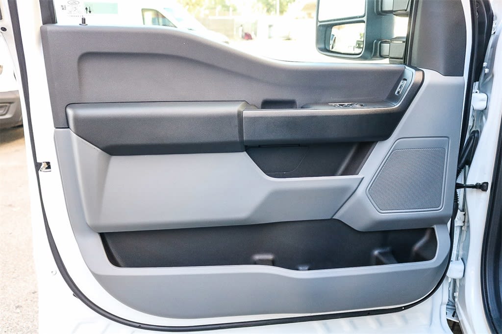 Thumbnail: 2026 Ford F-250 - 30