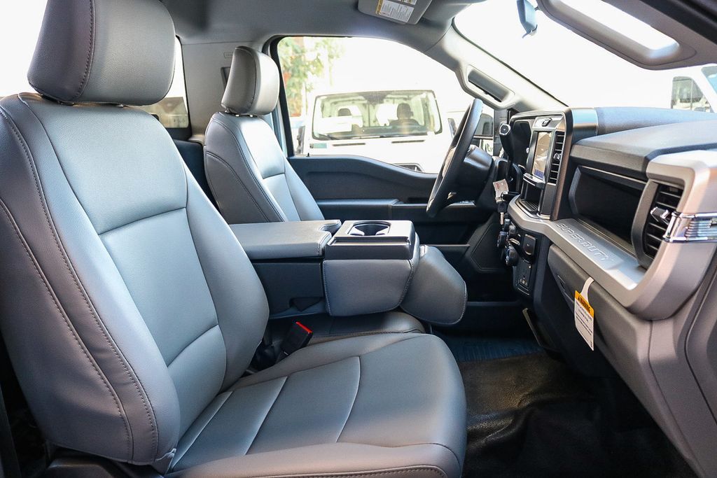 Thumbnail: 2026 Ford F-250 - 11