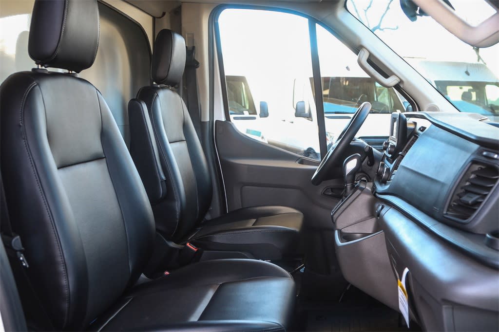 Thumbnail: 2024 Ford Transit Series - 7