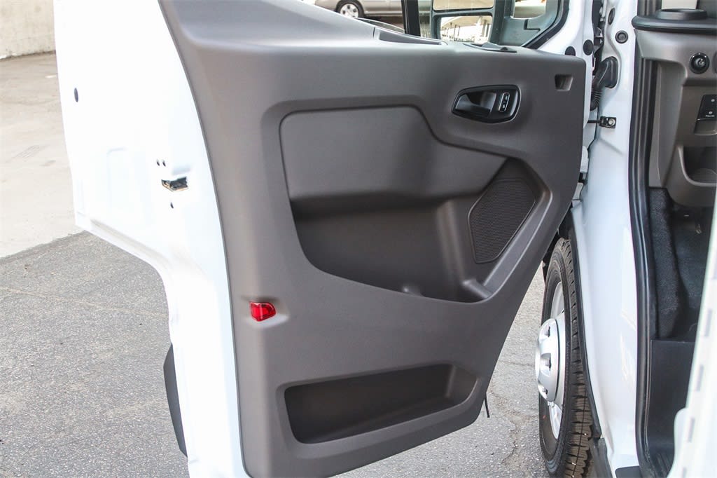 Thumbnail: 2025 Ford Transit Series - 31