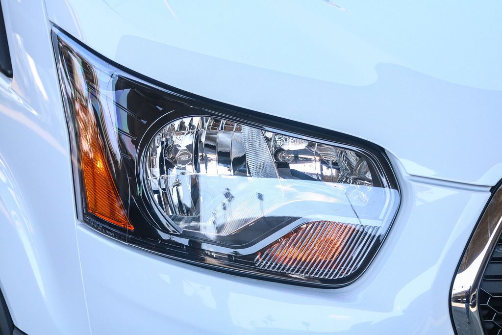 Thumbnail: 2025 Ford Transit Series - 18