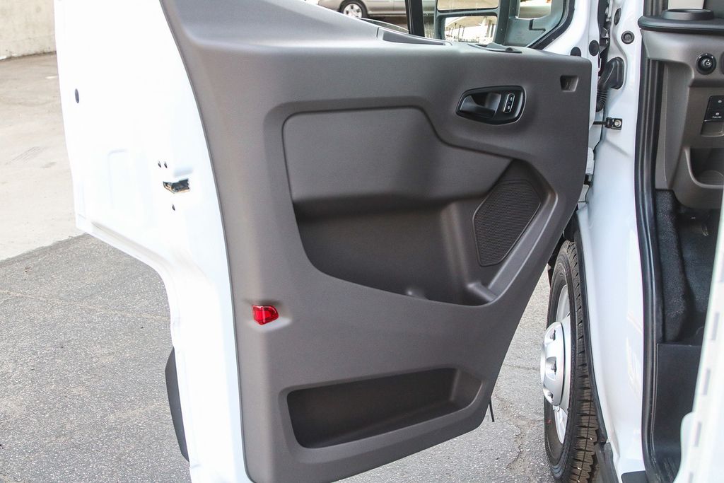 Thumbnail: 2025 Ford Transit Series - 31