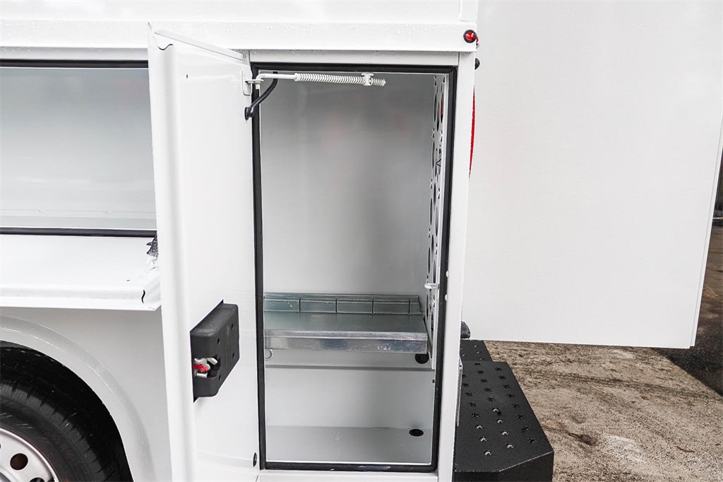 Thumbnail: 2025 Ford Transit Series - 31