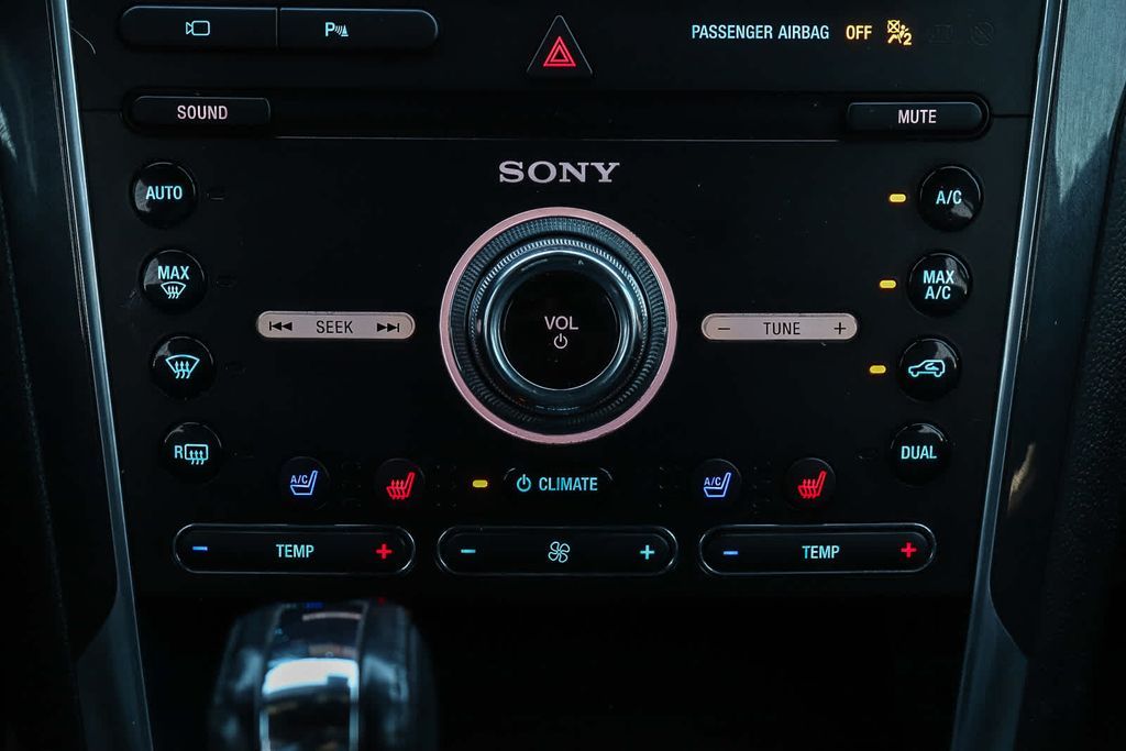 Thumbnail: 2019 Ford Explorer - 22
