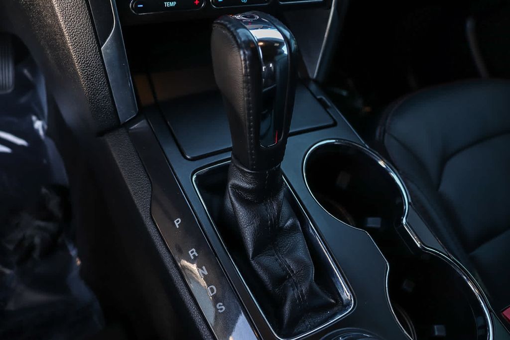 Thumbnail: 2019 Ford Explorer - 13