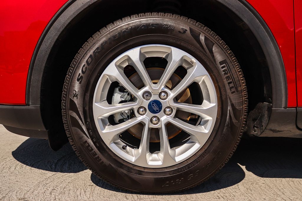 Thumbnail: 2020 Ford Escape - 21