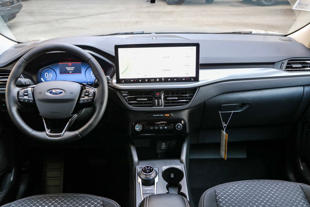 Thumbnail: 2024 Ford Escape - 3