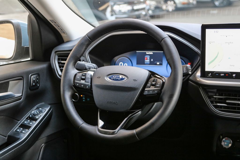 Thumbnail: 2024 Ford Escape - 9