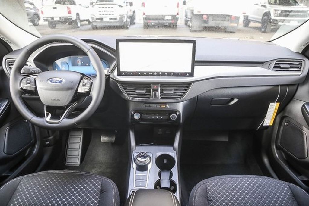 Thumbnail: 2024 Ford Escape - 3