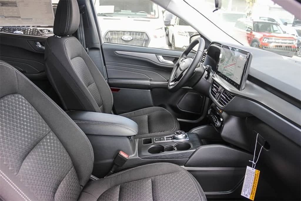 Thumbnail: 2024 Ford Escape - 10