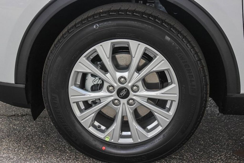 Thumbnail: 2024 Ford Escape - 7