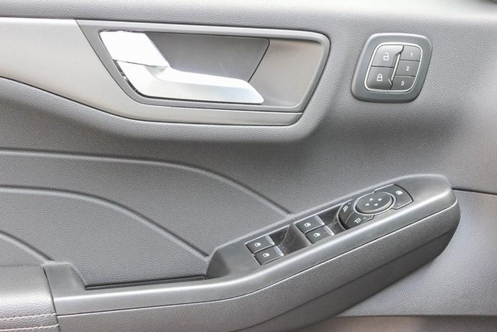 Thumbnail: 2024 Ford Escape - 23