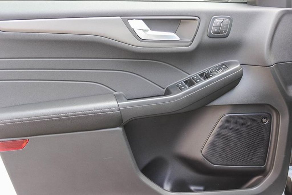 Thumbnail: 2024 Ford Escape - 22