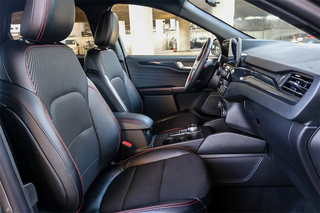 Thumbnail: 2024 Ford Escape - 9