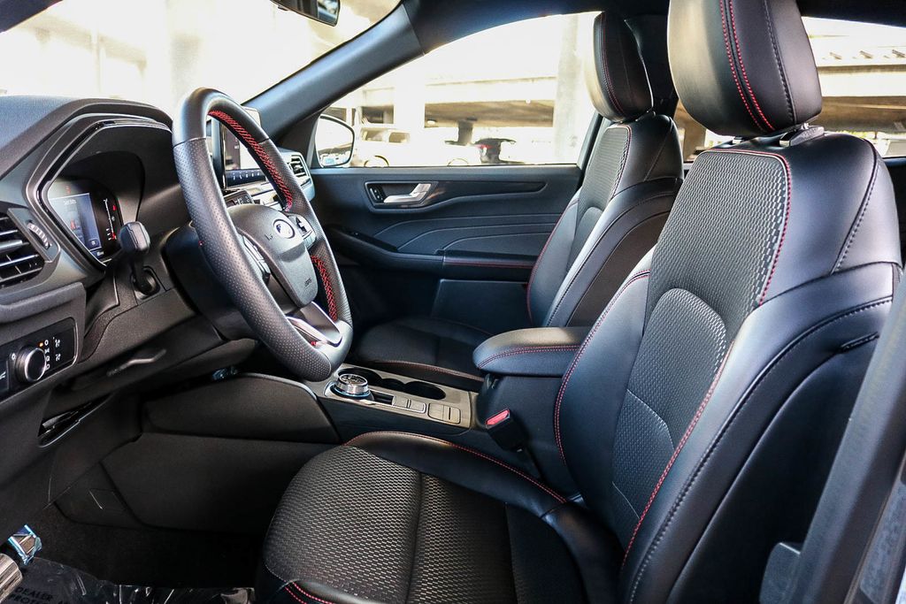 Thumbnail: 2024 Ford Escape - 10