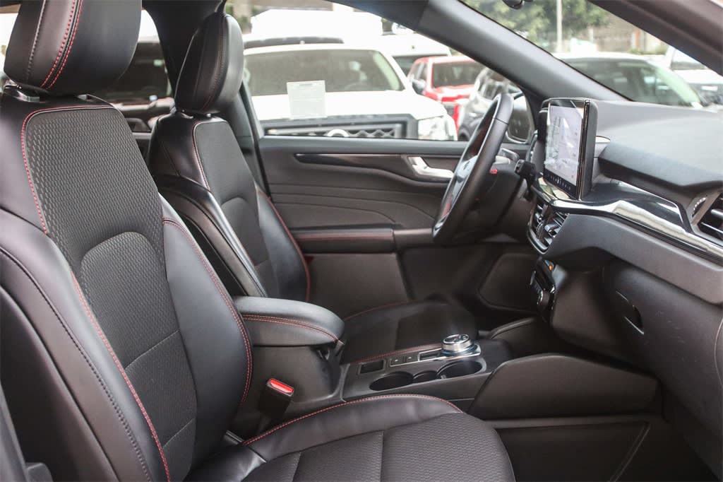 Thumbnail: 2024 Ford Escape - 9