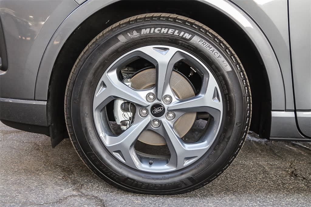 2024 Ford Escape ST-Line 21