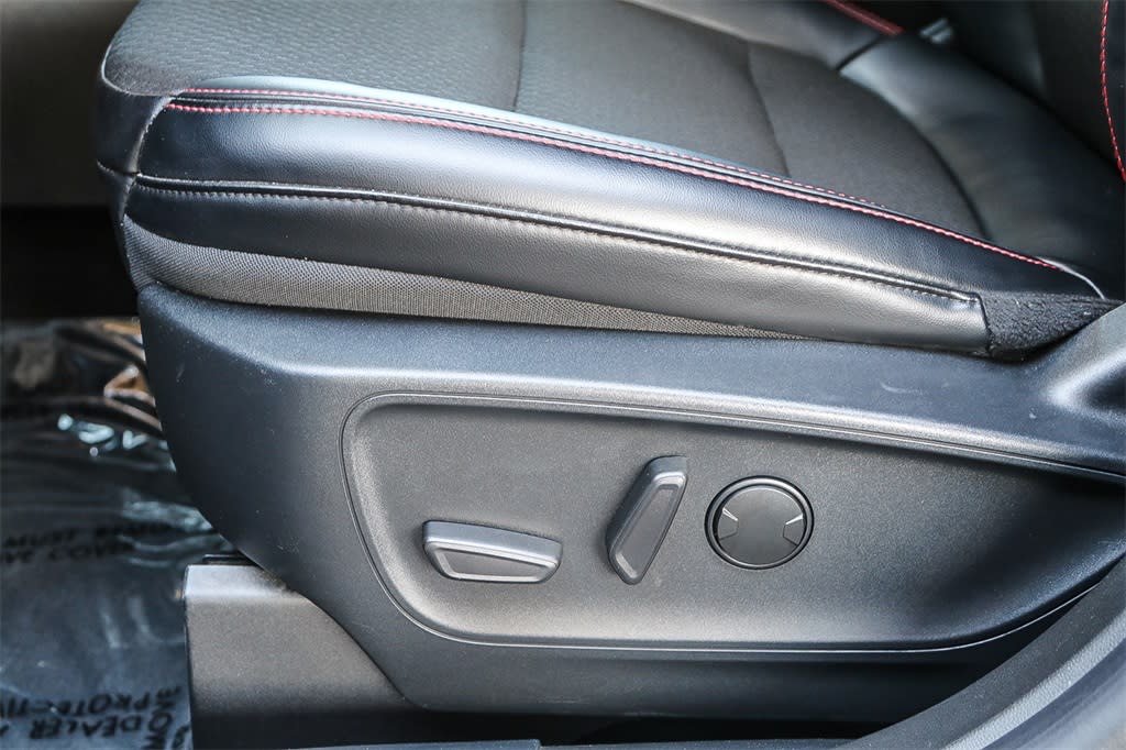 2024 Ford Escape ST-Line 22