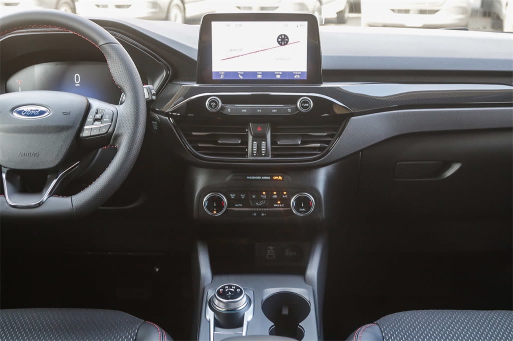 Thumbnail: 2025 Ford Escape - 8