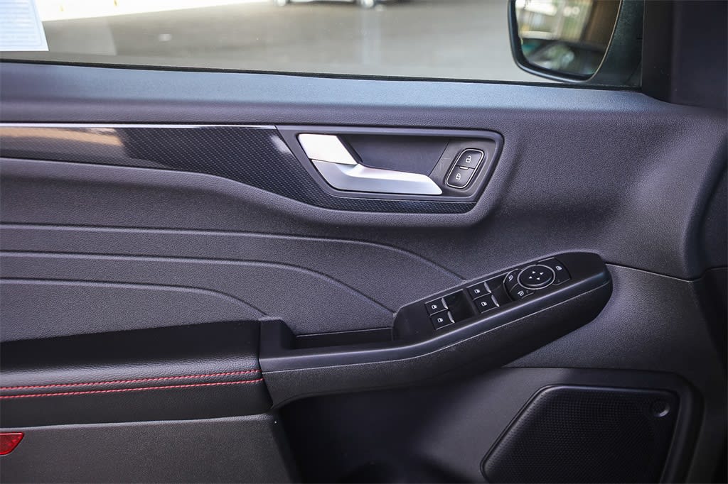 Thumbnail: 2024 Ford Escape - 23