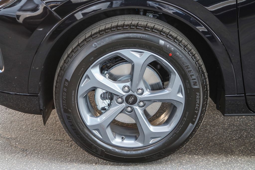 Thumbnail: 2024 Ford Escape - 7