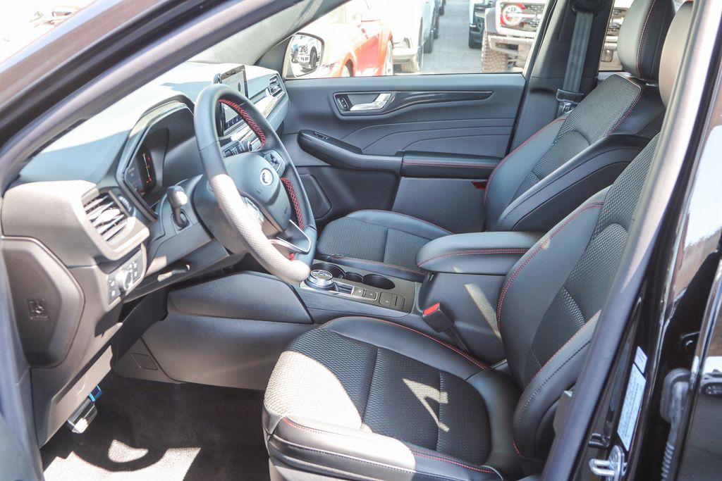 Thumbnail: 2024 Ford Escape - 11