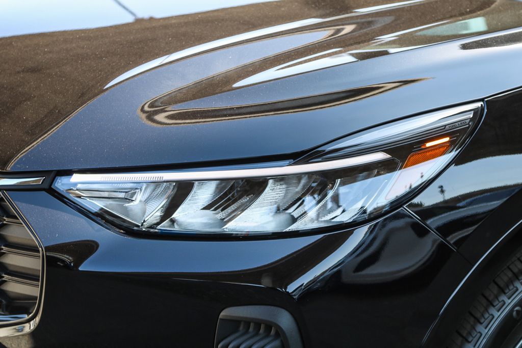 Thumbnail: 2024 Ford Escape - 21