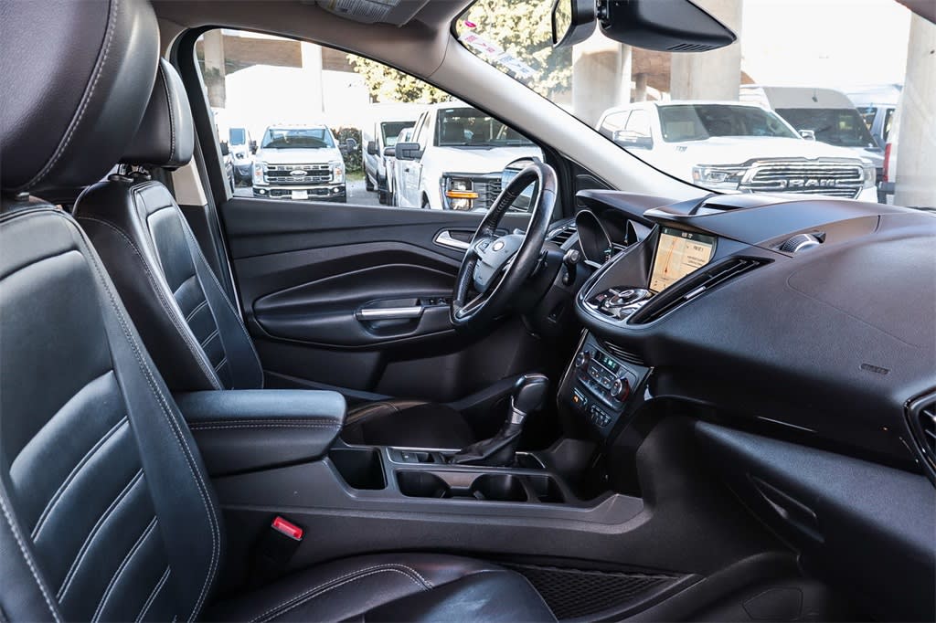 Thumbnail: 2017 Ford Escape - 9