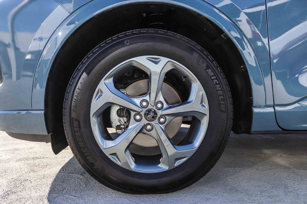 Thumbnail: 2023 Ford Escape - 21