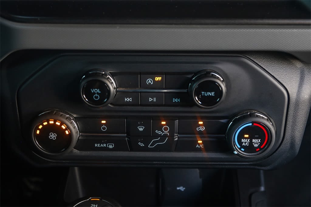 Thumbnail: 2023 Ford Bronco - 22