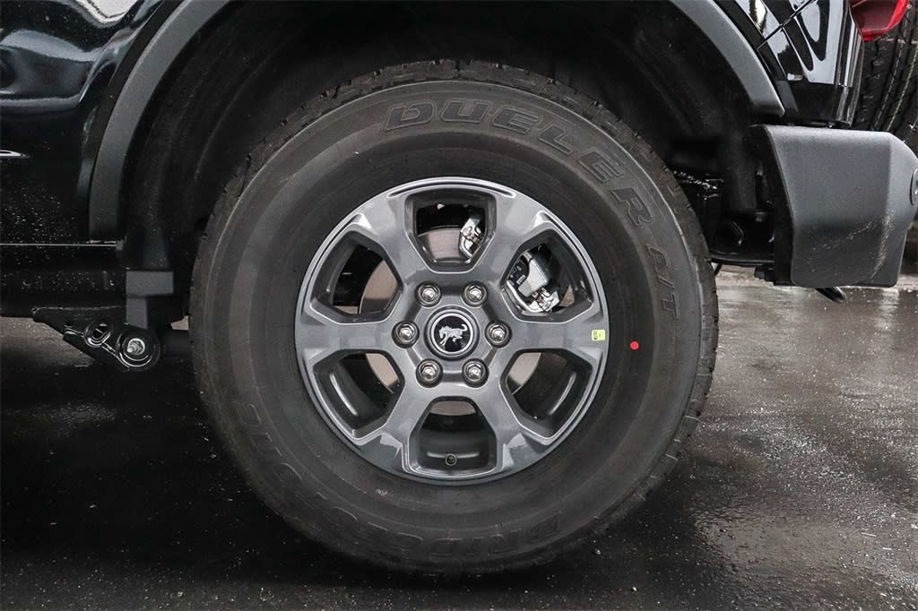 Thumbnail: 2025 Ford Bronco - 6