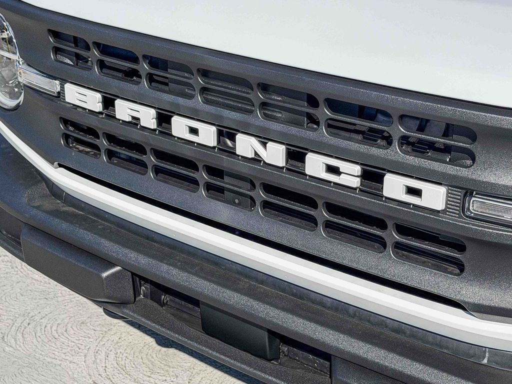 Thumbnail: 2026 Ford Bronco - 6