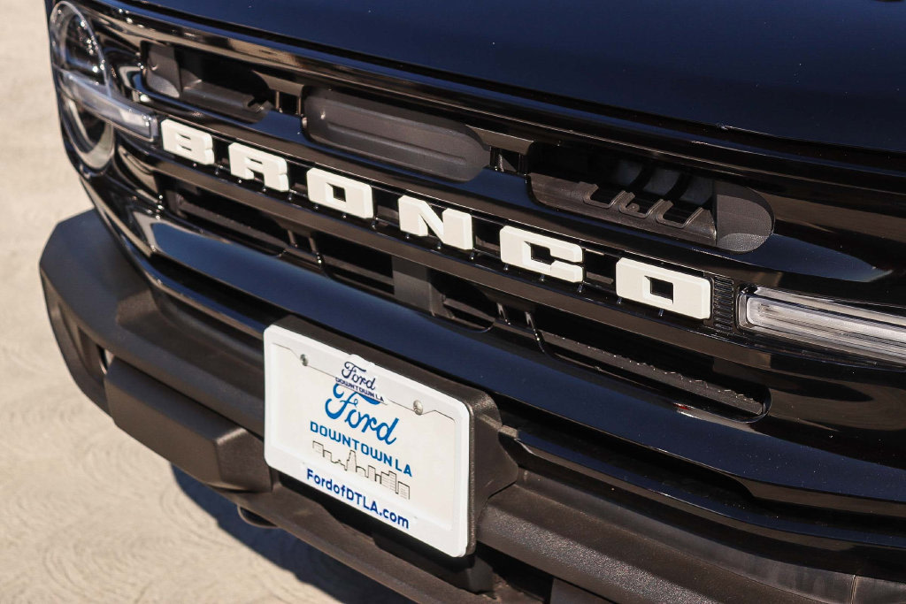 Thumbnail: 2026 Ford Bronco - 8