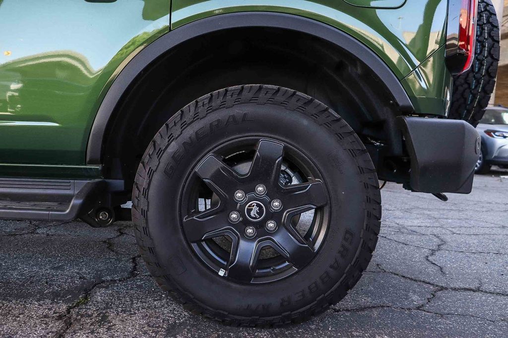 Thumbnail: 2025 Ford Bronco - 6