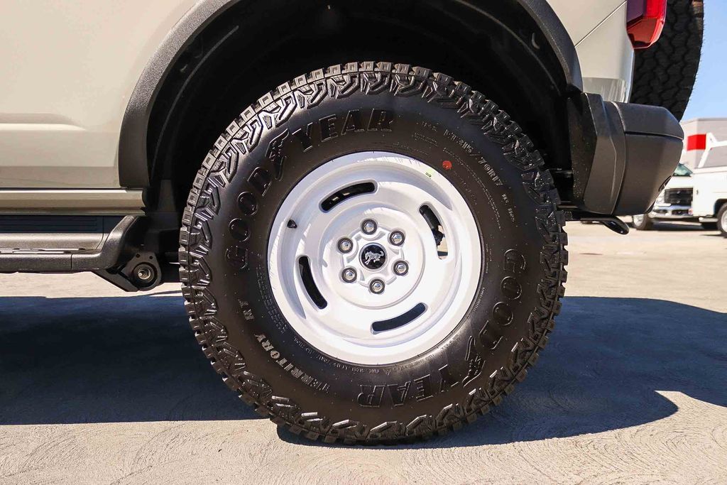 Thumbnail: 2026 Ford Bronco - 7