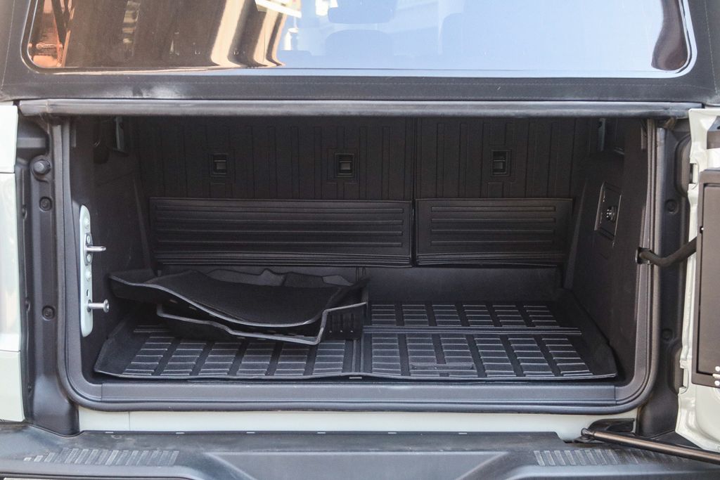 Thumbnail: 2022 Ford Bronco - 16