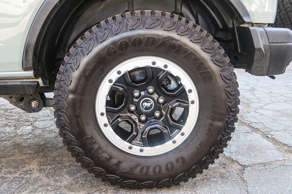 Thumbnail: 2022 Ford Bronco - 7