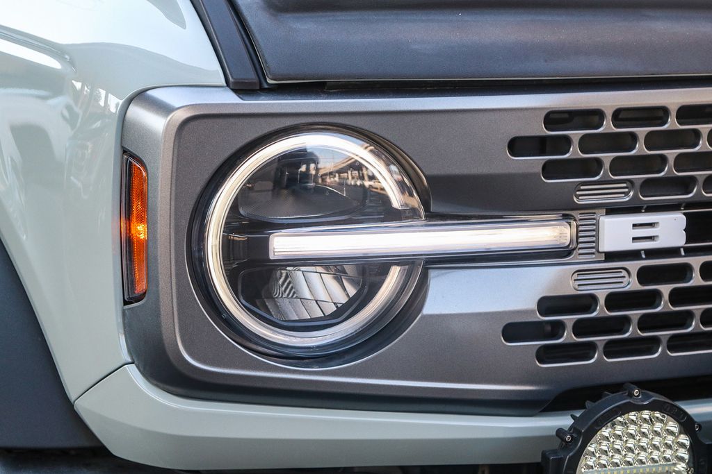 Thumbnail: 2022 Ford Bronco - 19