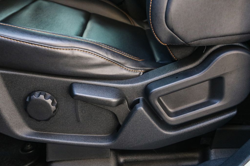 Thumbnail: 2022 Ford Bronco - 27