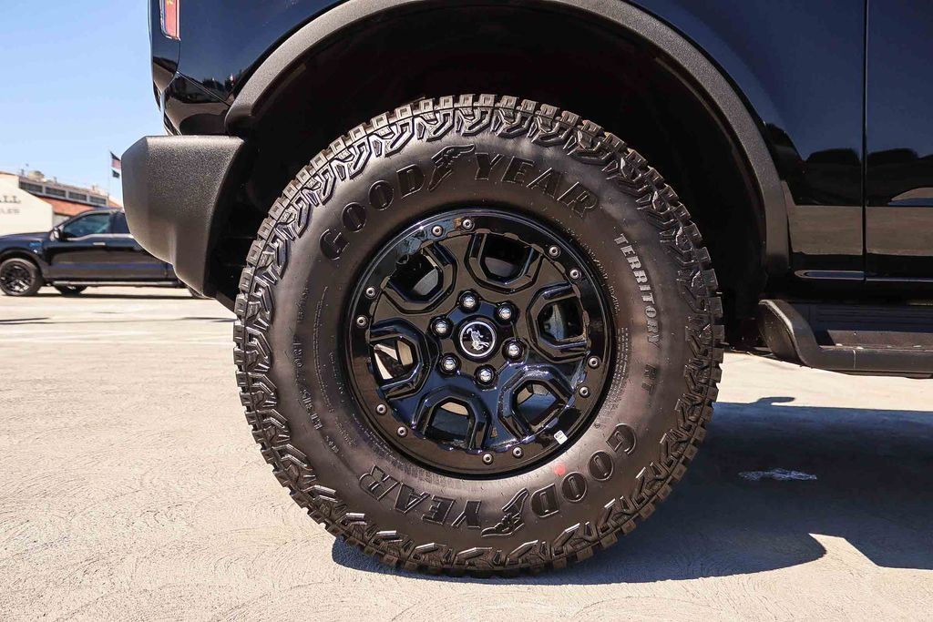 Thumbnail: 2026 Ford Bronco - 21