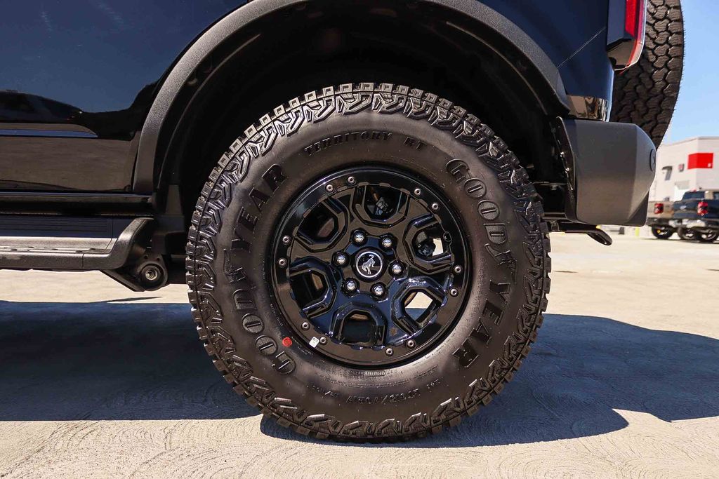 Thumbnail: 2026 Ford Bronco - 6