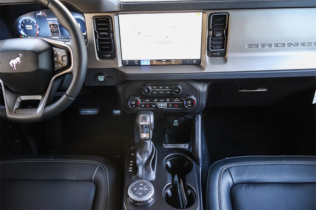 Thumbnail: 2025 Ford Bronco - 7