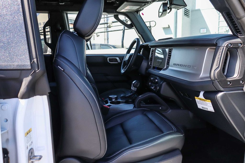 Thumbnail: 2026 Ford Bronco - 9