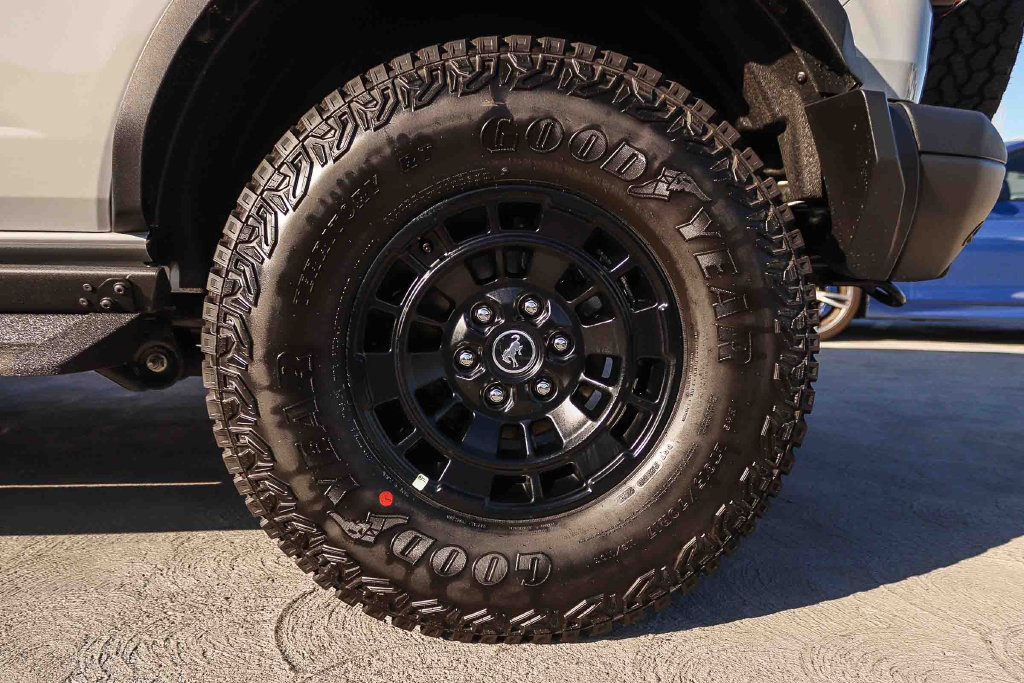 Thumbnail: 2026 Ford Bronco - 6