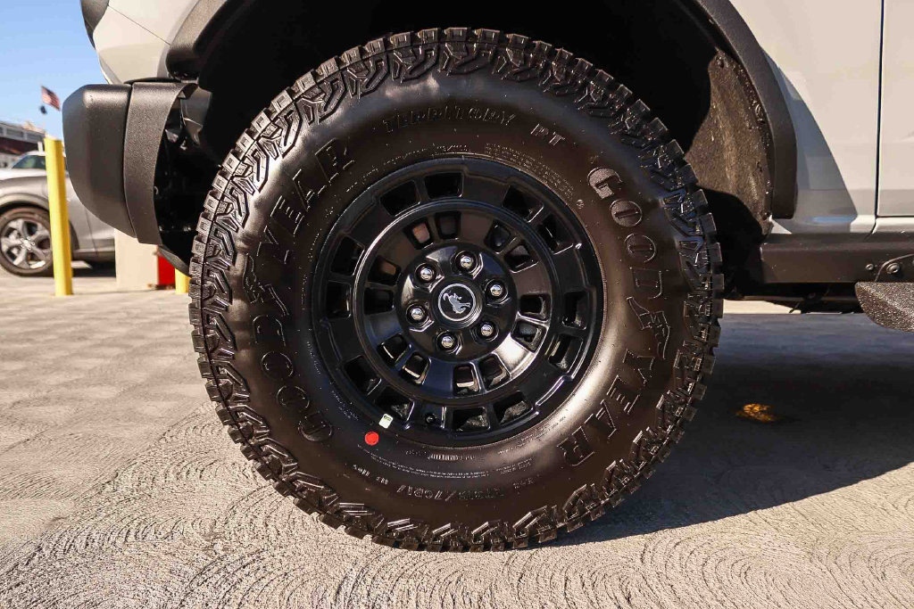 Thumbnail: 2026 Ford Bronco - 21
